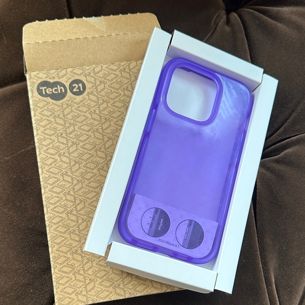 Tech21 Vibrant Purple Phone Case
For iPhone 14 Pro
Brand new never used